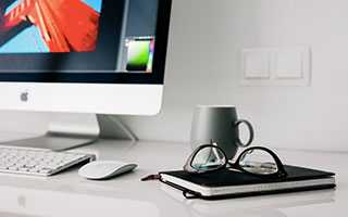 骑电动车去照顾外婆，有一件事情他觉得很不公平