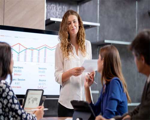 【推进垃圾分类】小区分类垃圾桶洁净如镜 映出绿色生活