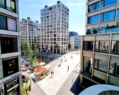 广东一男子被树叶砸骨折！获赔2.2万元，网友：就知道是它……