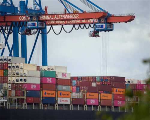 翰墨香自苦寒来——湖南省书法家协会会员、汝城县农民艺人朱满春的故事