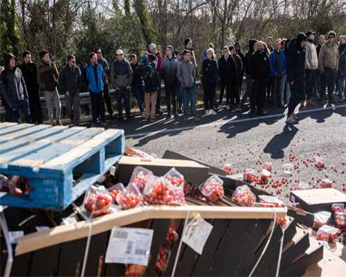 从会徽到火炬，太阳神鸟为何频频亮相成都大运会？