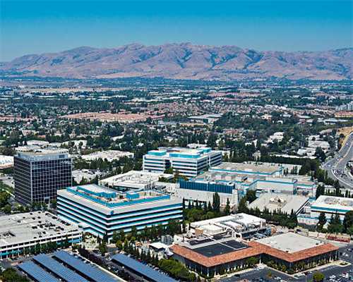 【“我帮你”进行时】丽水社区协同街道城管执法大队、金隅大成物业共同整治金隅丽港城楼道杂物堆放问题