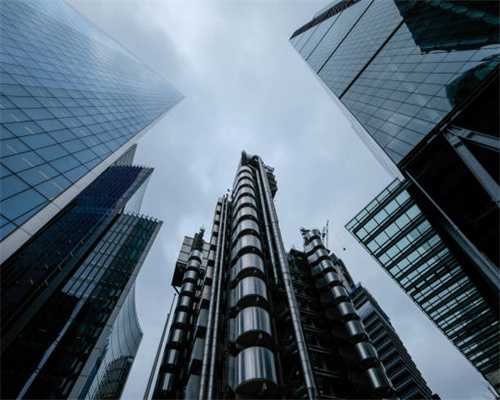 北城1.1万/㎡纯新盘600人买！最高优惠3.9万还没卖完！