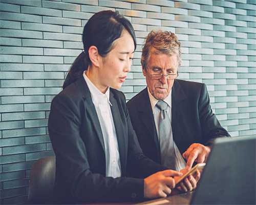 国内人气最旺的十大步行街：1、第一个：王府井步行街，位于北