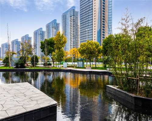 华人置业出售伦敦梅菲尔办公楼锁定买家 要价1.35亿英镑