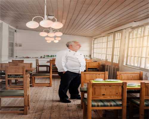 区委书记徐刚带队开展燃气安全检查并进行入户宣讲