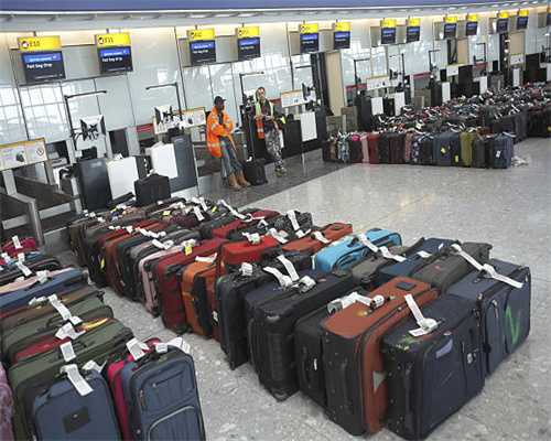 封闭小区建快捷酒店？“已经有人上门贴色情小广告了......”