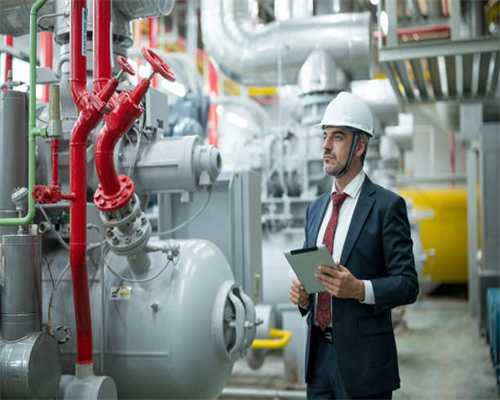 修仙界第一天才因亵渎师尊遭天劫误伤 穿越到禁书第一女反派身上