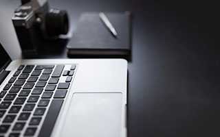 玫瑰湾里咋能没有玫瑰？小区居民在门前屋后种玫瑰成网红打卡点